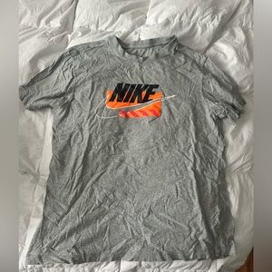 Nike Men's Large Cotton Gray T-Shirt
